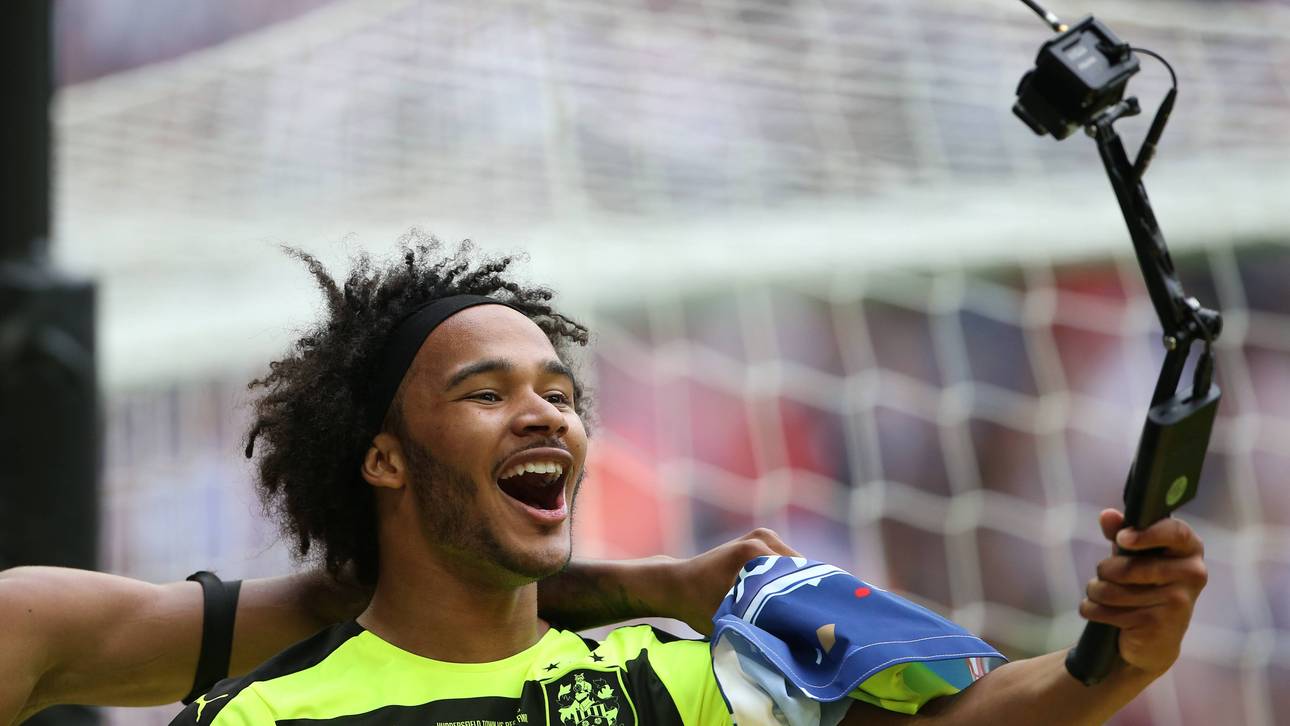 Huddersfield: Häme für Selfie-Jubel