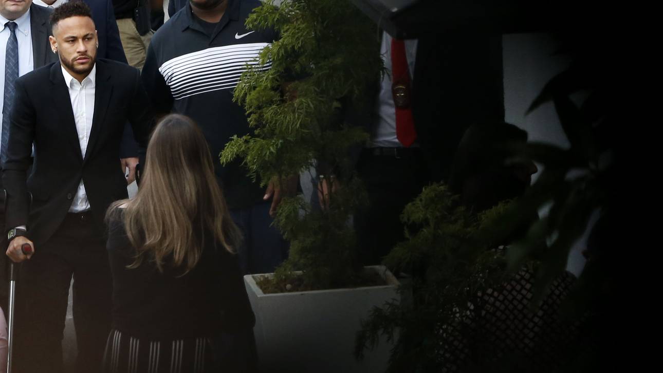 Neymar bleibt gesperrt