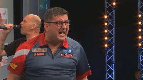 Lokalmatador Mensur Suljovic begeistert vor heimischer Kulisse bei der European Championship. In Runde 1 besiegte er Adam Hunt mit 6:2.