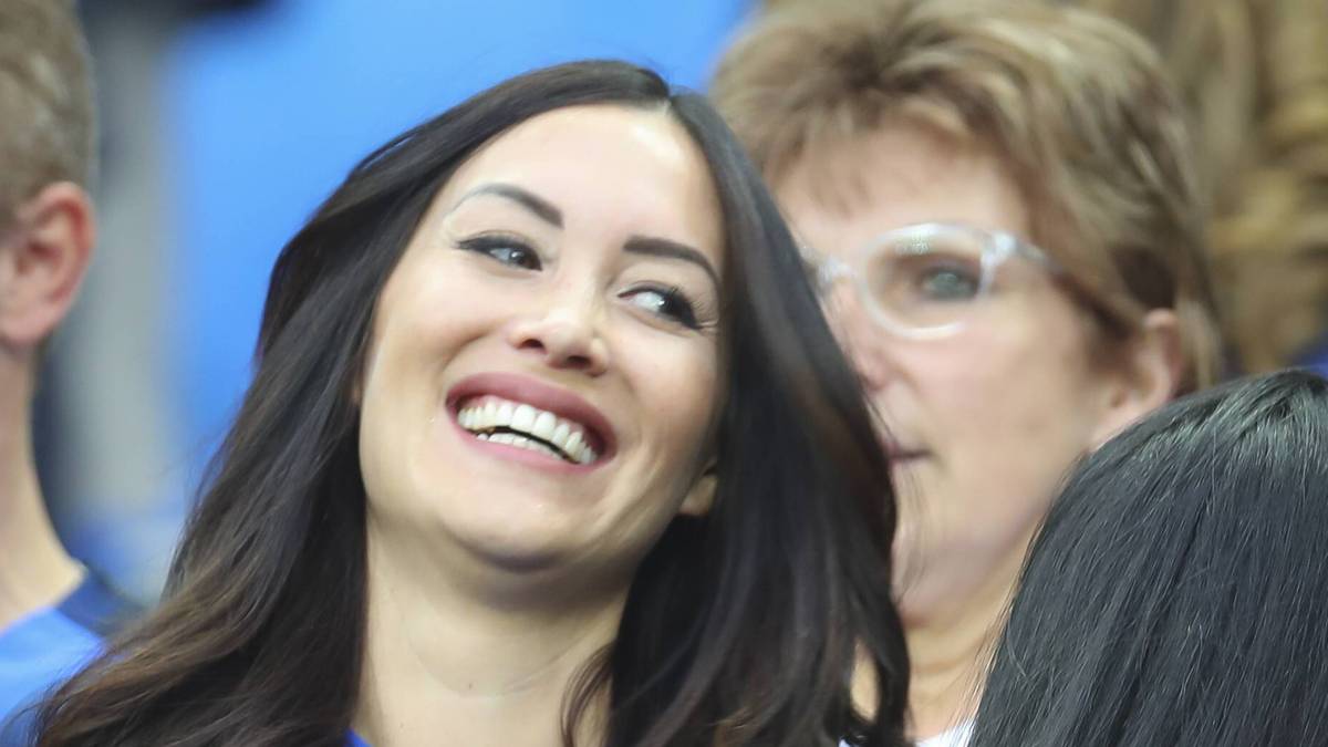...heute ist sie glühender Fan eines französischen Nationalspielers