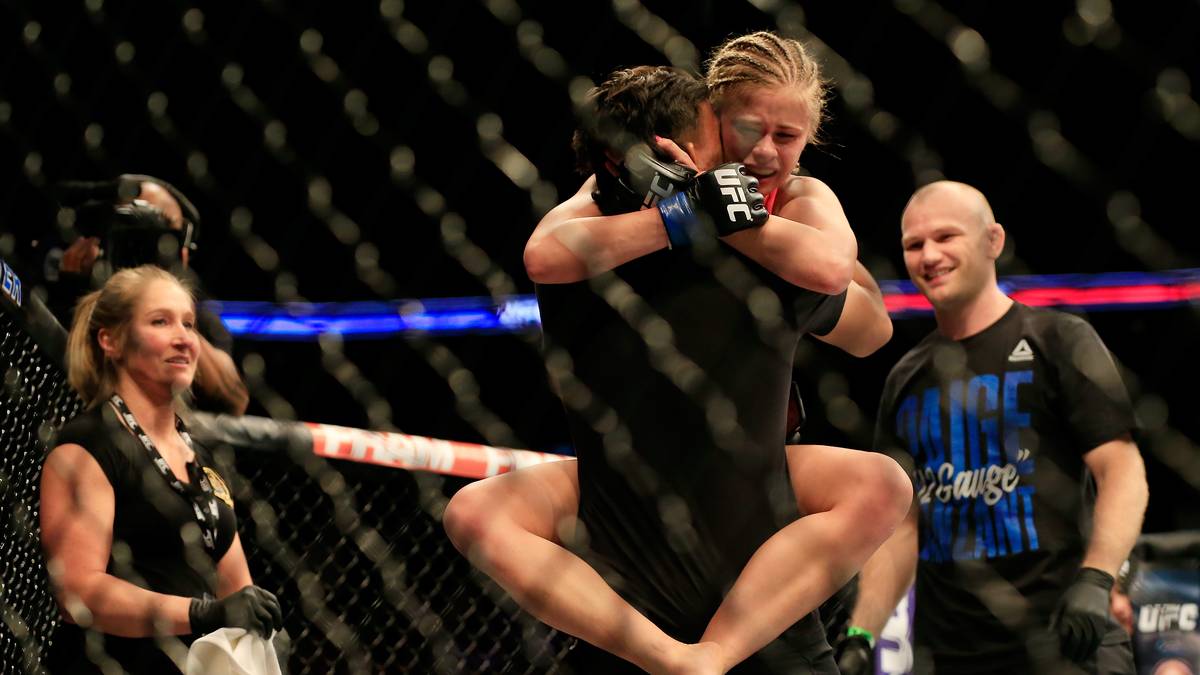 Sechs Siege in sieben Kämpfen bejubelt VanZant bisher in ihrer Karriere. Im Dezember 2013 wechselt sie von der Invicta FC in die von der UFC neu eingeführte Gewichtsklasse von 48 bis 52 Kilogramm