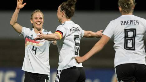 Die deutschen Fußballerinnen mit einem Kantersieg
