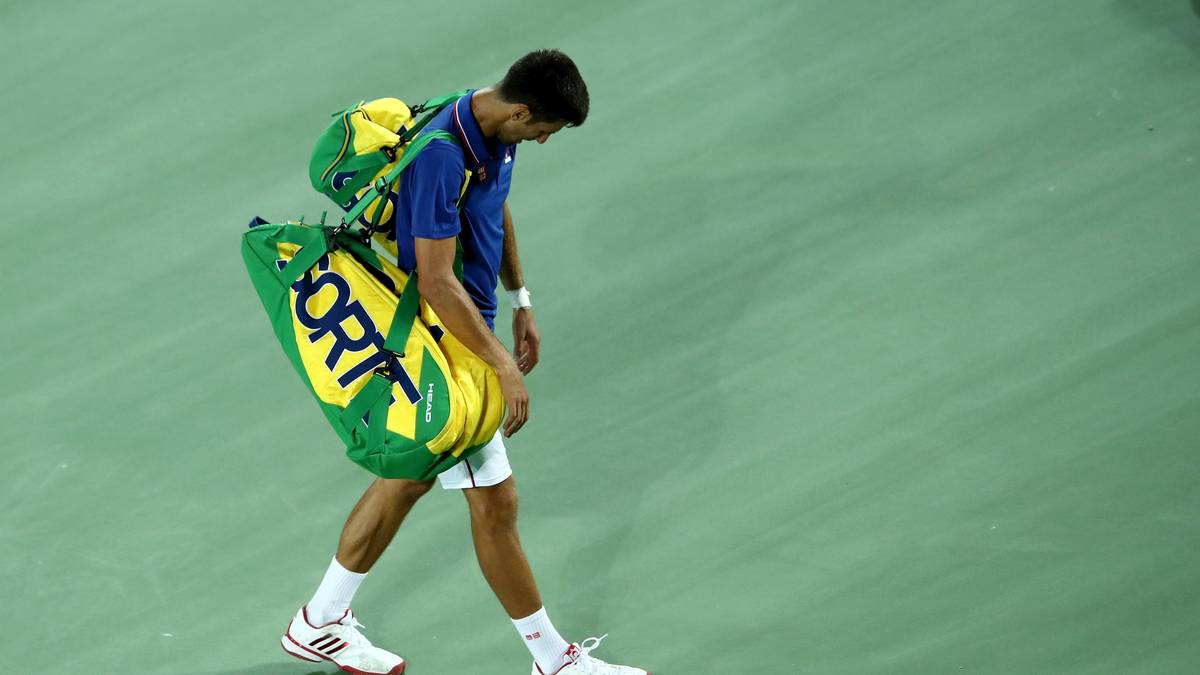 Tennisturnier, Runde eins: Dominator Novak Djokovic scheiterte völlig überraschend an Juan Martin del Potro aus Argentinien. Kleiner Trost für den Serben: Del Potro setzte seinen Triumphzug im weiteren Verlauf fort und musste sich erst im Finale Andy Murray geschlagen geben