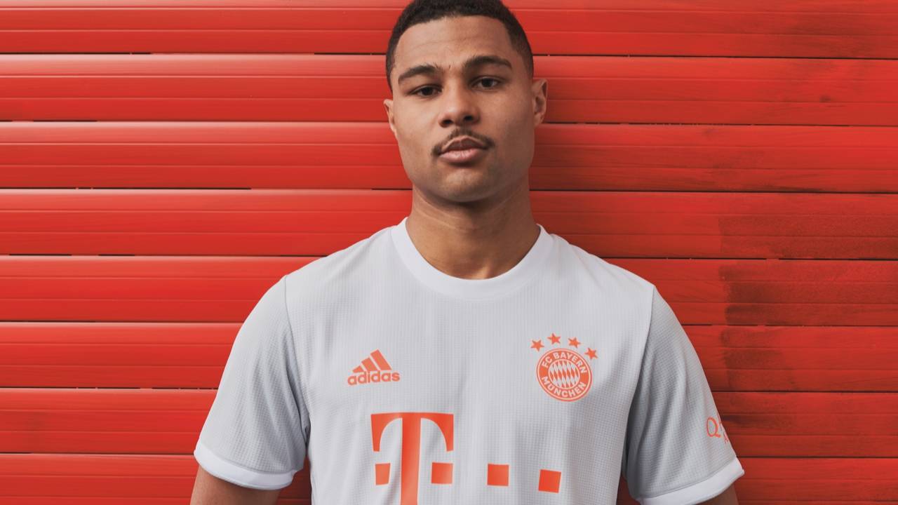 FC Bayern stellt Auswärtstrikots für 2020/2021 vor