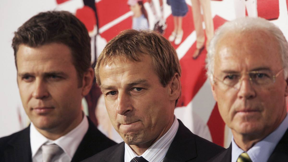 Jürgen Klinsmann als Teamchef und Oliver Bierhoff als Nationalmannschaftsmanager brachten die Mannschaft ab 2004 zwar langsam wieder auf Vordermann, doch so richtig gut verstanden sich OK-Chef Franz und sein einstiger Spieler nicht. Noch wenige Monate vor WM-Beginn grantelte Beckenbauer, Klismann solle sich seine Entscheidungen gut überlegen, er habe ein schlechtes Gefühl für die WM