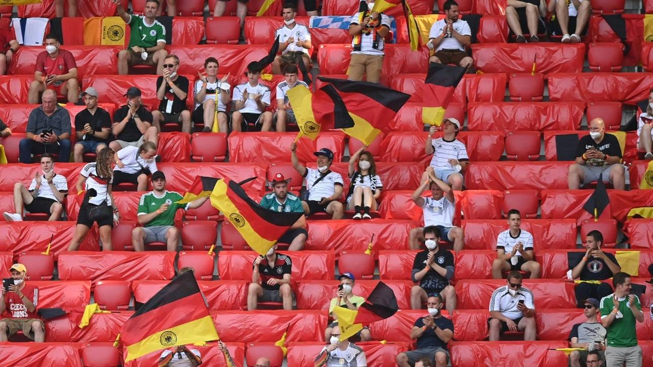 Maskenpflicht: DFB prüft Maßnahmen