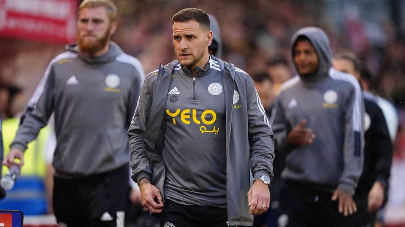 Kopfstoß-Eklat bei Platzsturm