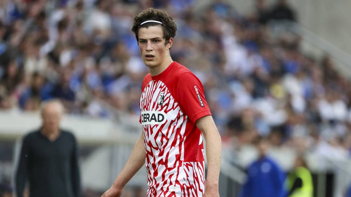 Nach seinem Wechsel vom FC Ingolstadt 04 aus der 3. Liga in die Bundesliga etablierte er sich schnell beim SC Freiburg unter Christian Streich. 