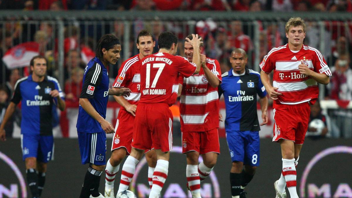 Zunächst verläuft für den deutschen Rekordmeister alles nach Maß. Nach 16 Minuten liegen die  Bayern bereits mit 2:0 in Front. Unbeeindruckt von dem frühen Rückstand zeigen die Hanseaten Moral und münzen die Partie noch in ein Remis um. Für Klinsmann eine gefühlte Niederlage 