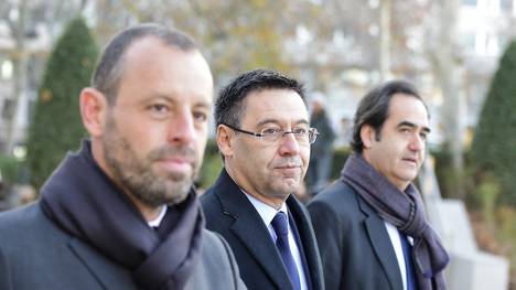 FC Barcelona: Ex-Präsident Sandro Rosell wegen Vorwurf der Geldwäsche freigesprochen, Barcelona Ex-Präsident Sandro Rosell (links) saß 21 Monate in Untersuchunhshaft