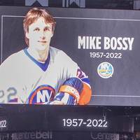 Heute vor zwei Jahren verlor die NHL Rekordstürmer Mike Bossy. Mit den New York Islanders dominierte er die Liga jahrelang und demontierte auch den jungen Wayne Gretzky - in dessen Schatten er trotzdem bis heute steht.