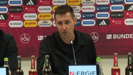 Miroslav Klose ist der neue Trainer des 1. FC Nürnberg auf seiner Vorstellungspressekonferenz spricht er über DFB-Trainingskeeper Jan Reichert und Manuel Neuer.