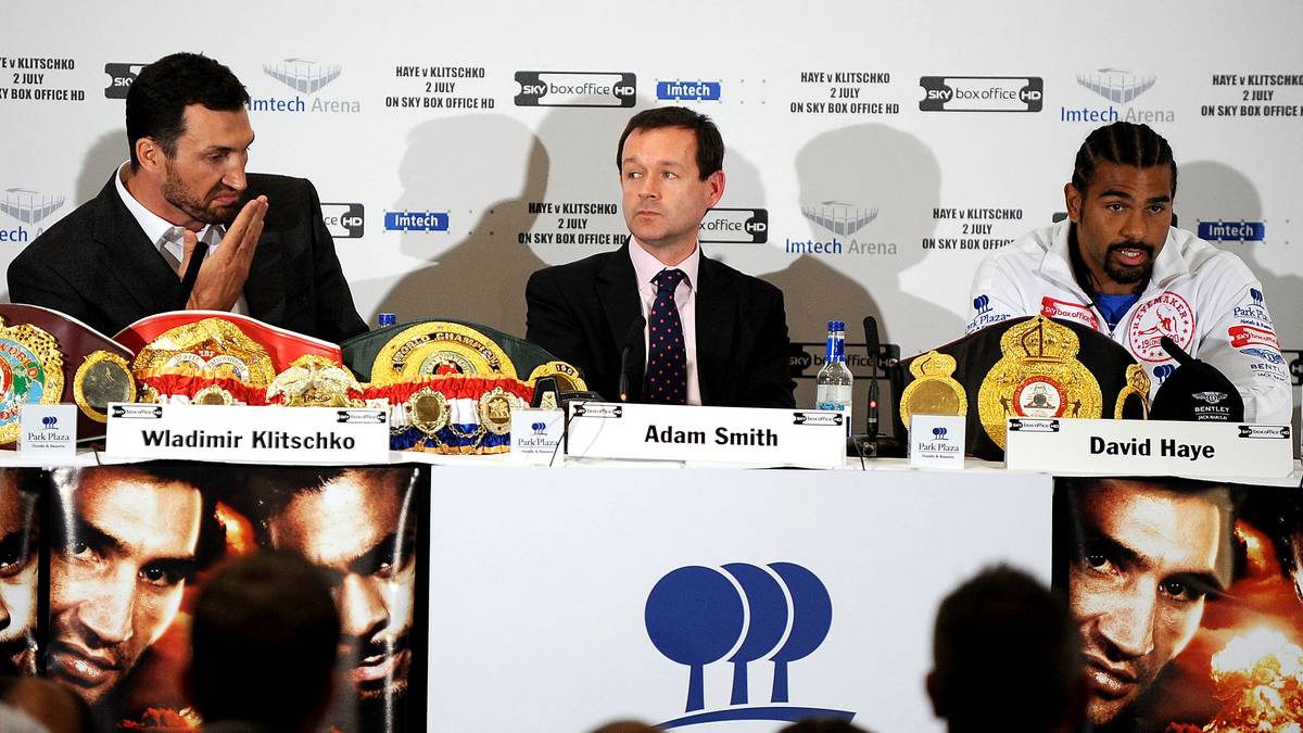 KLITSCKO VS: HAYE: Bruder Wladimir Klitschko bekommt 2011 mit David Haye im Gegensatz zu manch anderer Kampfansetzung einen durchaus würdigen Herausforderer in den Weg gestellt - nach jahrelangem Geplänkel