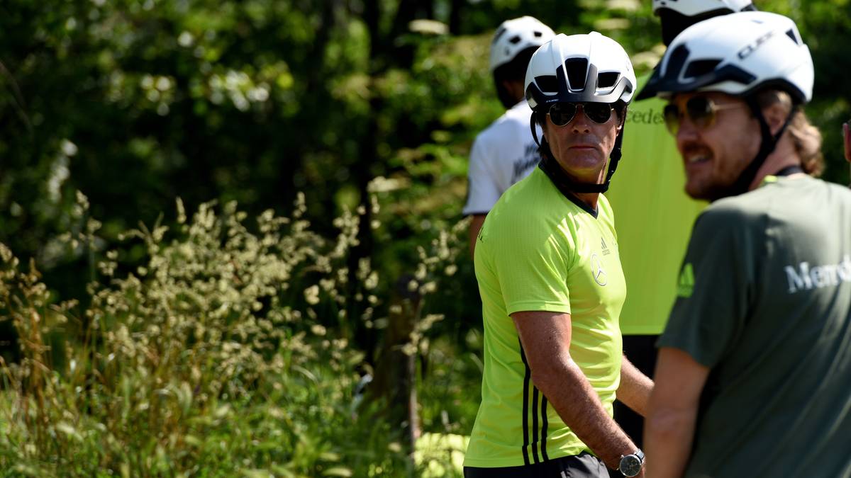 Am vierten Tag des Trainingslagers in Ascona lassen es Joachim Löw und sein Team etwas ruhiger angehen. Nach dem Test gegen die U20 steht Regeneration auf dem Trainingsplan