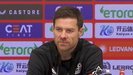 Am Mittwoch trifft Bayer Leverkusen in der Champions League auf den FC Bayern. Vorher muss die Werkself noch die Hürde Frankfurt meistern, bei der laut Xabi Alonso nicht geschont werden soll.