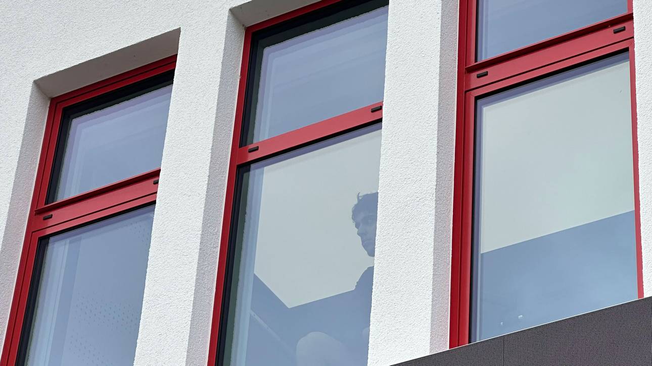 Wer beobachtet hier das Bayern-Training?