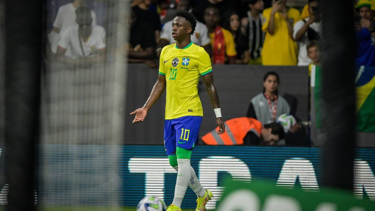 Brasilien trägt Schwarz