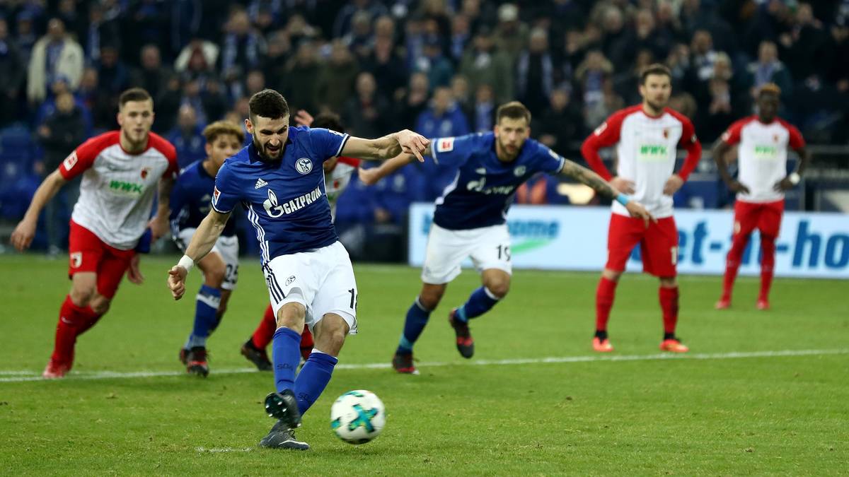 DANIEL CALIGIURI: Seit Wochen gehört der Deutsch-Italiener zu den stärksten Akteuren der Königsblauen. So auch beim 3:2-Sieg gegen Augsburg, wo er zudem Verantwortung übernahm und den Elfmeter in der Schlussphase verwandelte