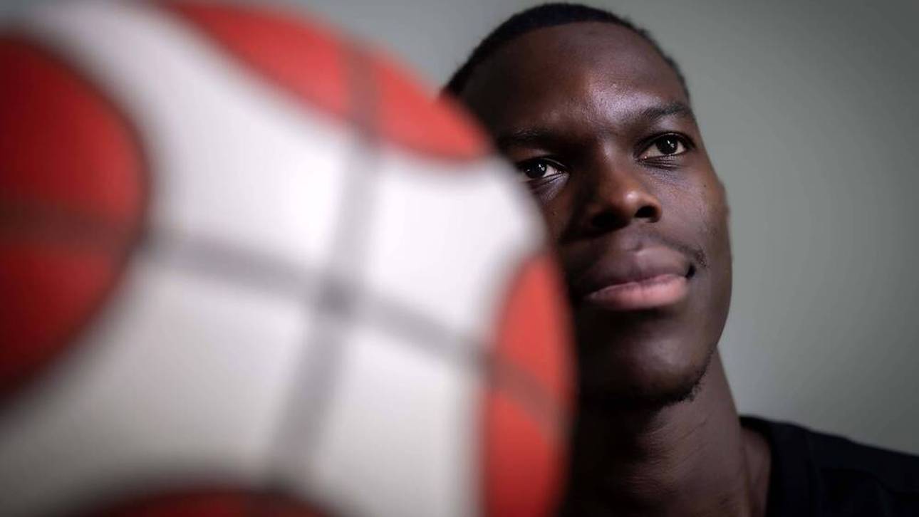 Holt Schröder verpulverte Millionen zurück?