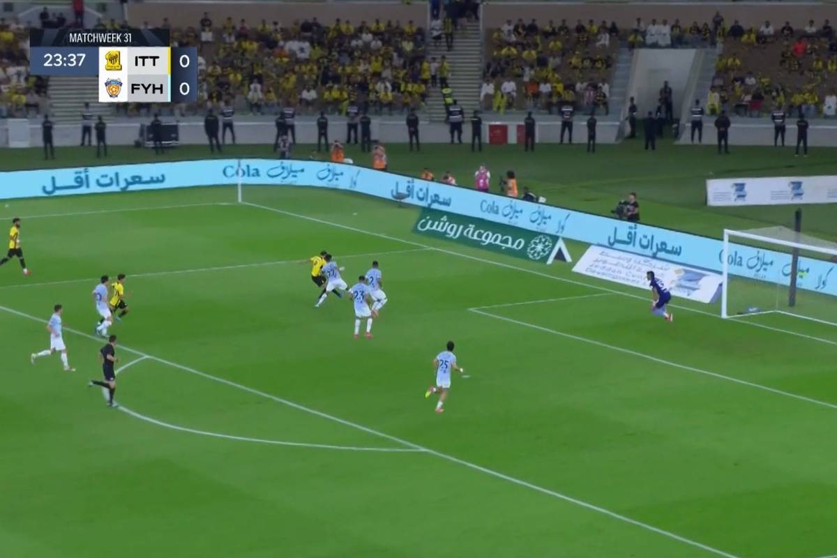 Karim Benzema hat für Al-Ittihad in der Saudi Pro League doppelt getroffen und so maßgeblichen Anteil an der Festigung der Tabellenführung.