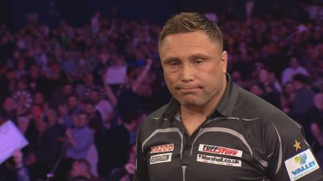 Gerwyn Price scheidet mit gebrochener Hand bei der Cazoo Premier League of Darts am 8. Spieltag schon im Viertelfinale gegen Joe Cullen aus. Bei Price sah es zu Beginn schnell nach einer ganz üblen Klatsche aus.
