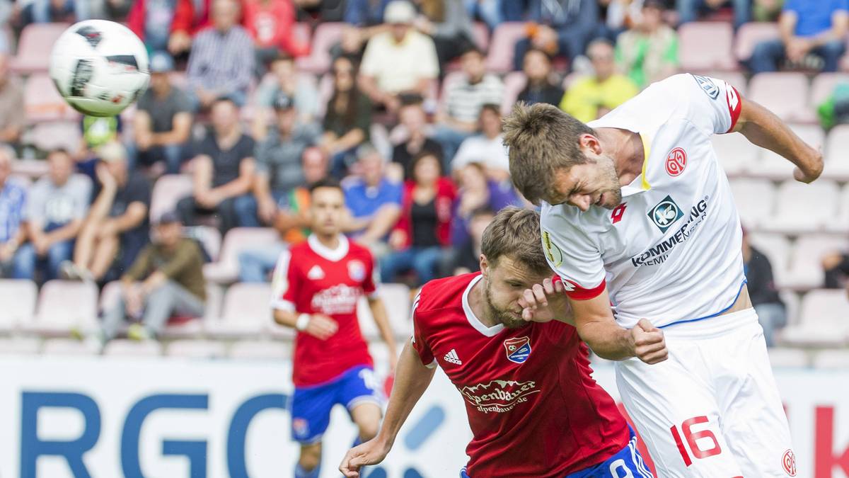 In Unterhaching sieht zunächst der Favorit aus Mainz wie der sichere Sieger aus