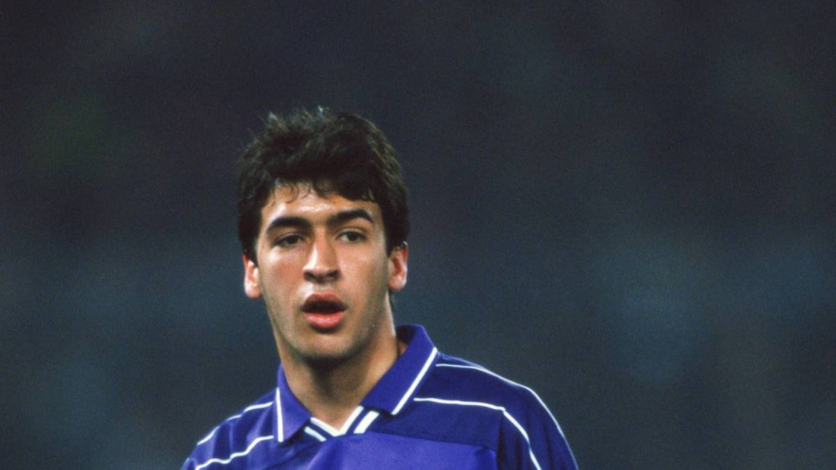 ...bevor Mitte der neunziger Jahre Muster auf dem Trikot hinzukamen...