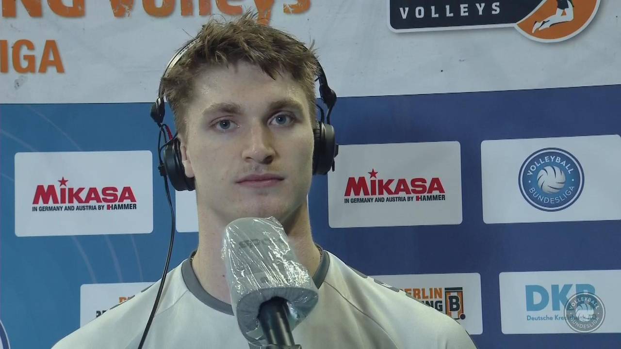 Volleyball Bundesliga: Linus Weber lobt und stichelt nach Topspiel-Sieg