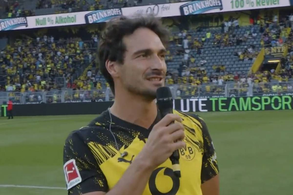 Mats Hummels erlebt in Dortmund einen Gänsehaut-Abschied. Ein letztes Mal wendet sich der Weltmeister von 2014 an das Stadion - dabei läuft aber nicht alles rund.
