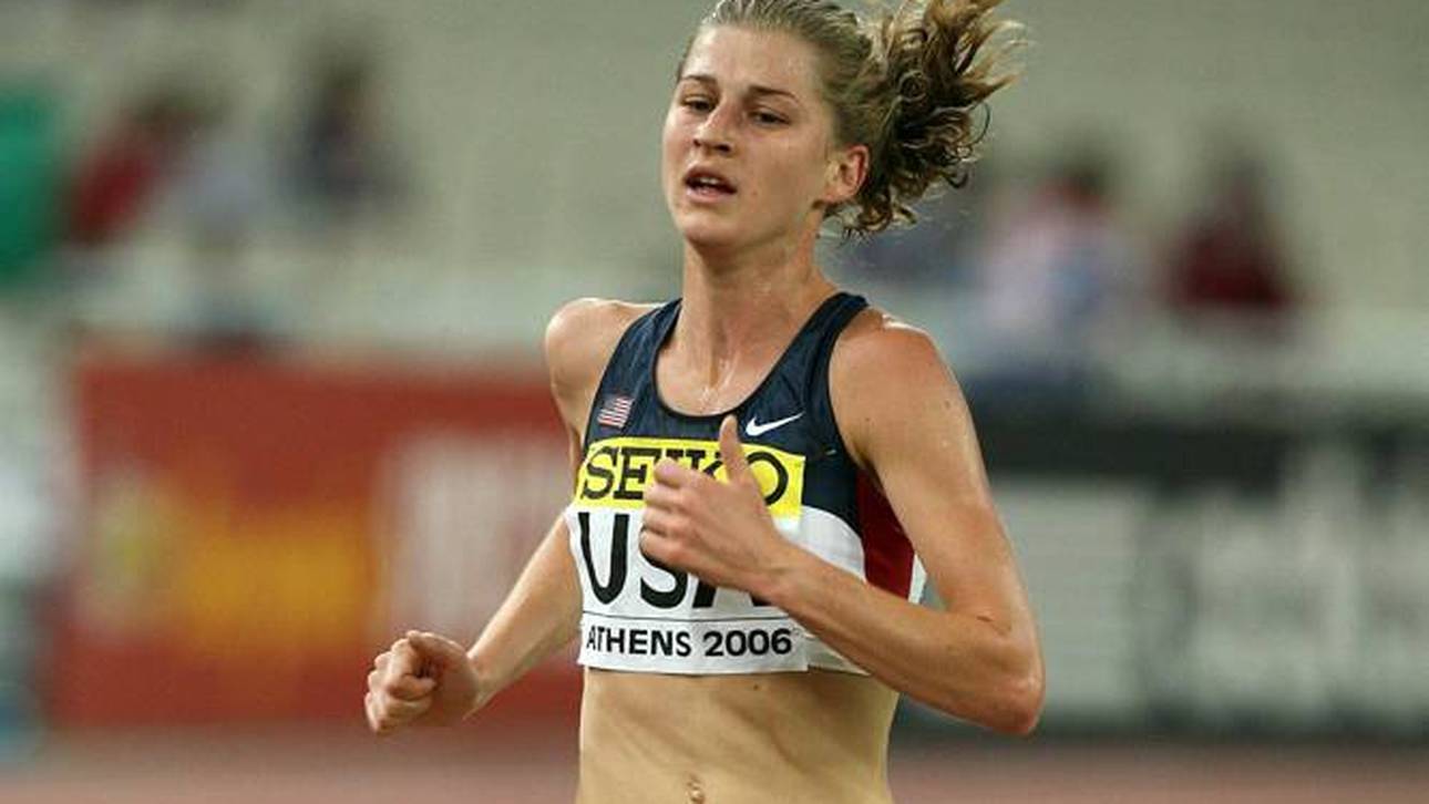 Zu knapp! Outfit sorgt für Zoff