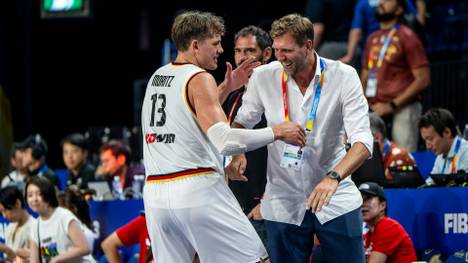 Verstehen sich: Moritz Wagner und Dirk Nowitzki