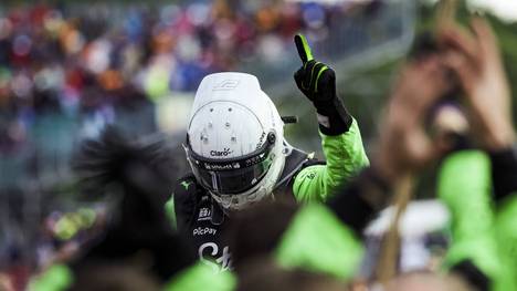 Nico Hülkenberg fährt in Silverstone zum ersten Mal in seiner Karriere auf ein Formel-1-Podest. McLaren dominiert. 