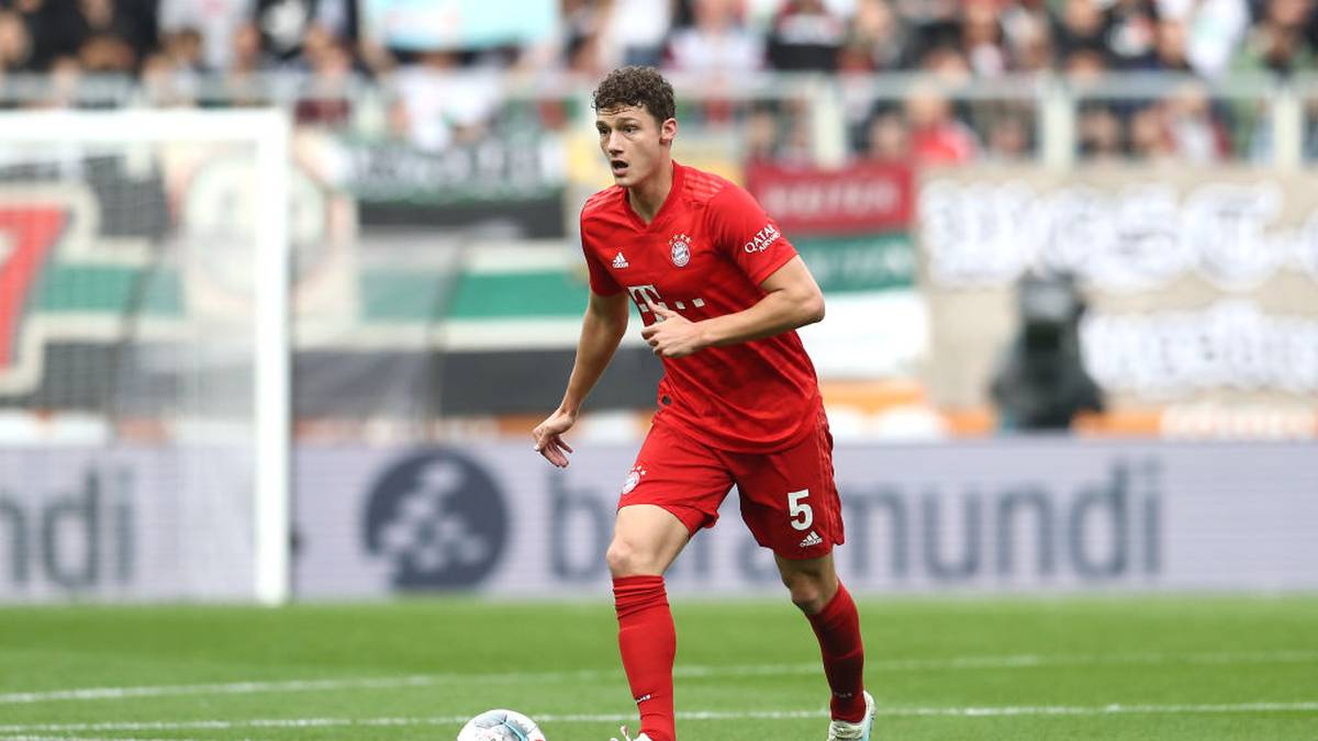 BENJAMIN PAVARD (FC Bayern): Nicht Robert Lewandowski, nicht Joshua Kimmich, sondern Neuzugang Pavard hat als einziger Bayern-Feldspieler jede Minute gespielt. Dabei hat der 23-Jährige in der Abwehr schon jede Position besetzt