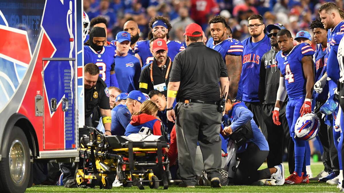 Dane Jackson von den Buffalo Bills erlitt beim Sieg der Tennessee Titans eine möglicherweise folgenschwere Nacken-Verletzung, musste mit einem Krankenwagen vom Feld befördert werden