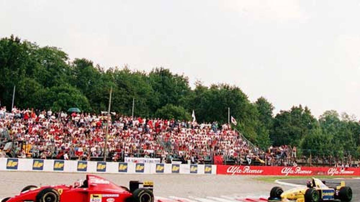 Das ist die berühmt-berüchtigte Parabolica-Kurve. Auch wenn sie über die Jahre immer wieder entschärft wurde, gehört sie auch heute noch zu den markantesten Stellen des Kurses
                  