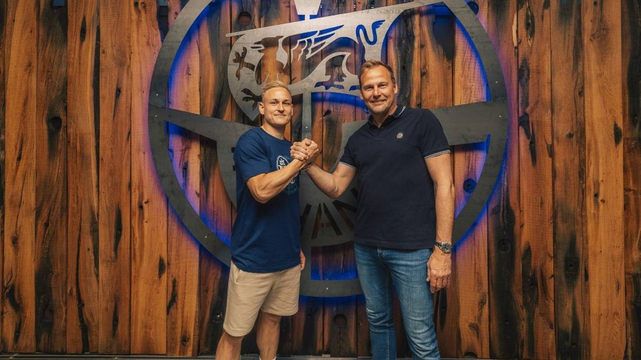 Rostock holt Pröger aus Paderborn