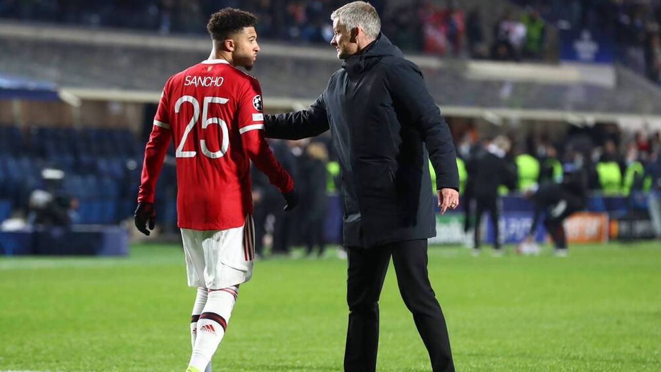 Wird Sancho bei United umgeschult?