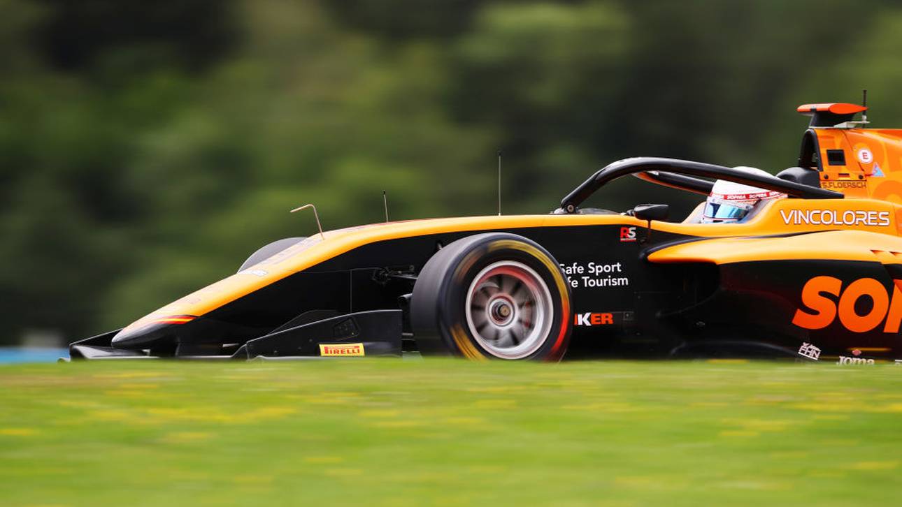 Beckmann auf Podest – Flörsch crasht