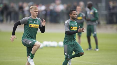 Oscar Wendt und Raffael im Training von Borussia Mönchengladbach 