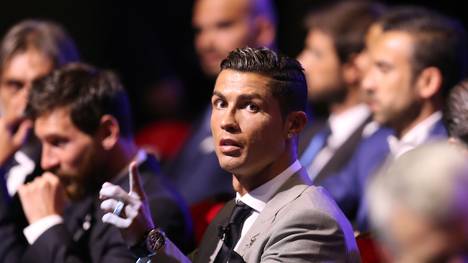 Cristiano Ronaldo verdient derzeit weniger als Lionel Messi und Neymar