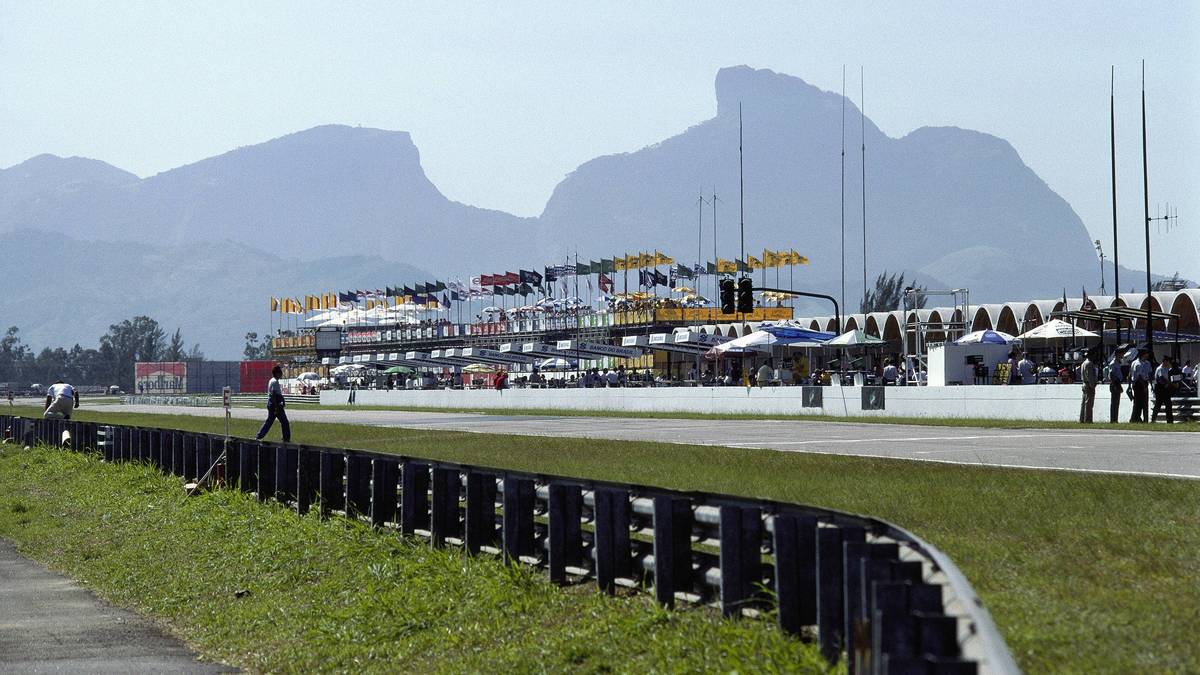 Die Strecke existiert heute nicht einmal mehr. 2012 ließ die Stadt den Kurs mitsamt Boxgebäude abreißen, um Platz für die Olympischen Spiele 2016 zu schaffen