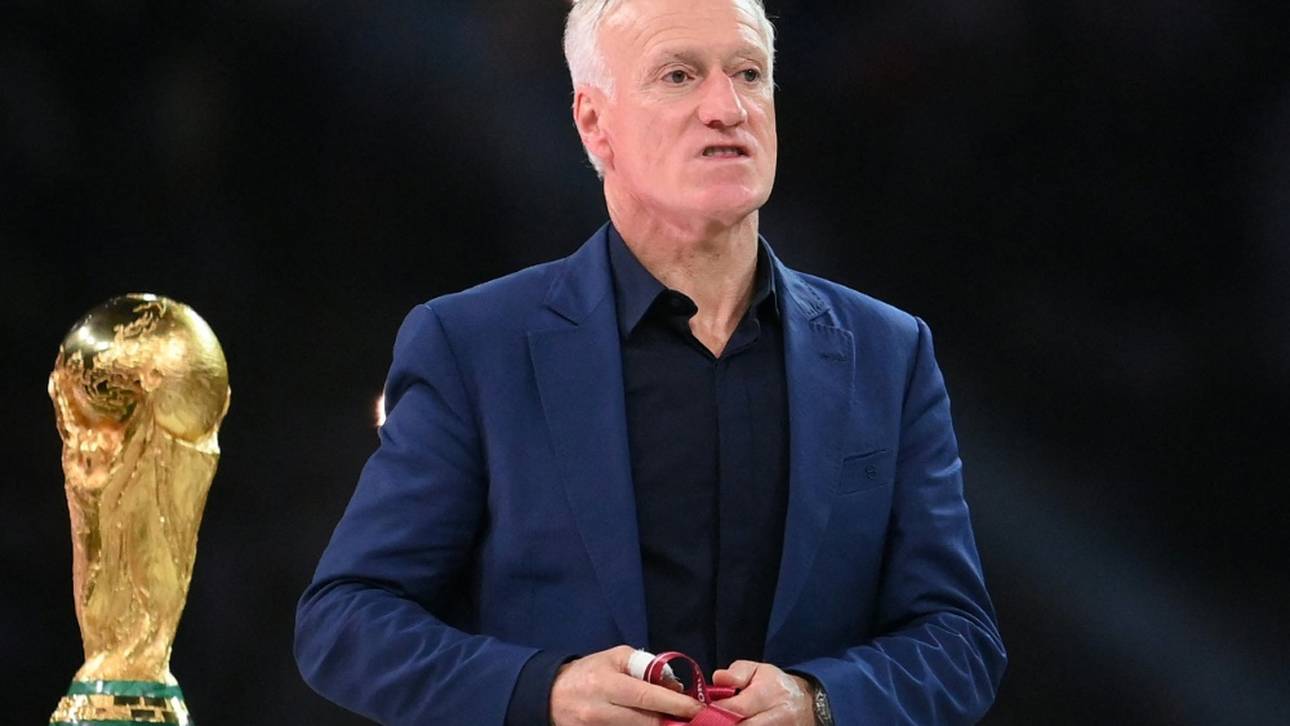 Deschamps lässt Zukunft offen