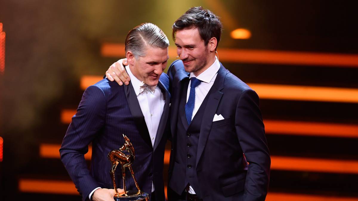 Natürlich: Es ist Neureuthers alter Kumpel Schweinsteiger