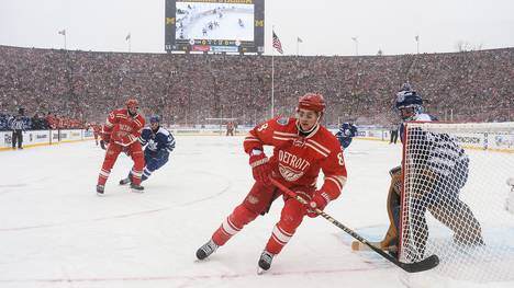 2014 Bridgestone NHL Winter Classic - Toronto Maple Leafs v Detroit Red Wings