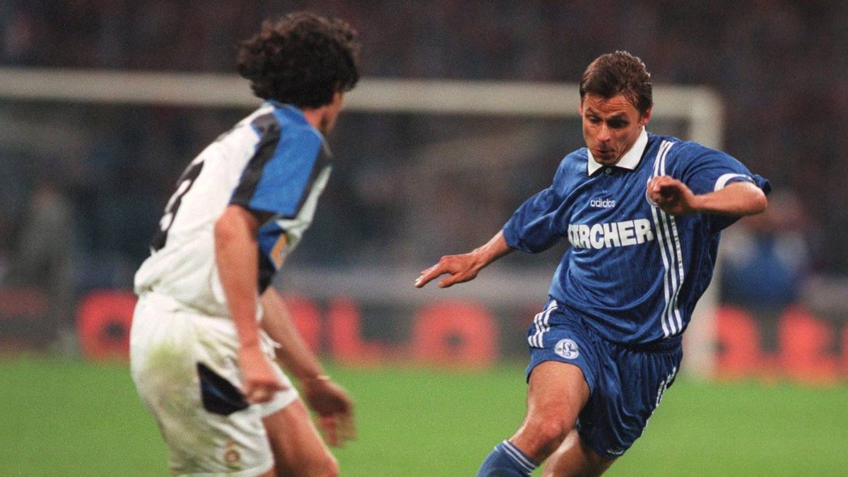 A propos Wilmots: Der Torhunger des heutigen belgischen Nationaltrainers ist auch vor dem Final-Hinspiel noch nicht gestillt, Inter Mailand bekommt es schmerzlich zu spüren. Olaf Thon (r.) und Co. stehen ganz dicht vor dem großen Coup