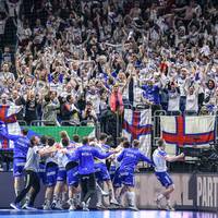 Eine Nation dreht völlig durch! Underdog schreibt Geschichte