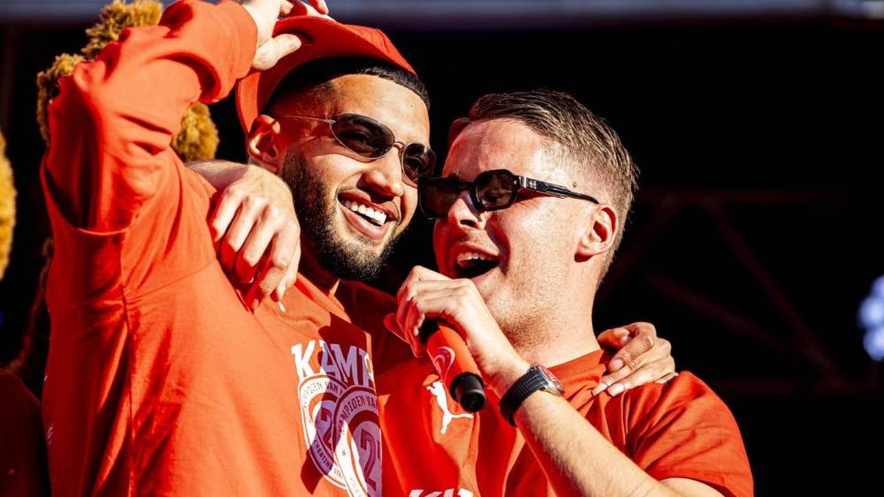 Joey Veerman (r.) und Ismael Saibari waren Führungsspieler bei der PSV Eindhoven
