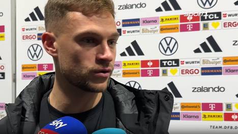 Die deutsche Nationalmannschaft qualifiziert sich für die WM 2026. Im entscheidenden Spiel gegen die Slowakei trumpft vor allem ein ehemaliger Bayern-Star auf, der Lob seiner ehemaligen Teamkollegen erntet. 