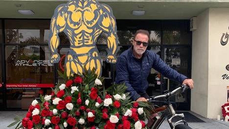 Arnold Schwarzenegger ehrt den ums Leben gekommenen Shad Gaspard