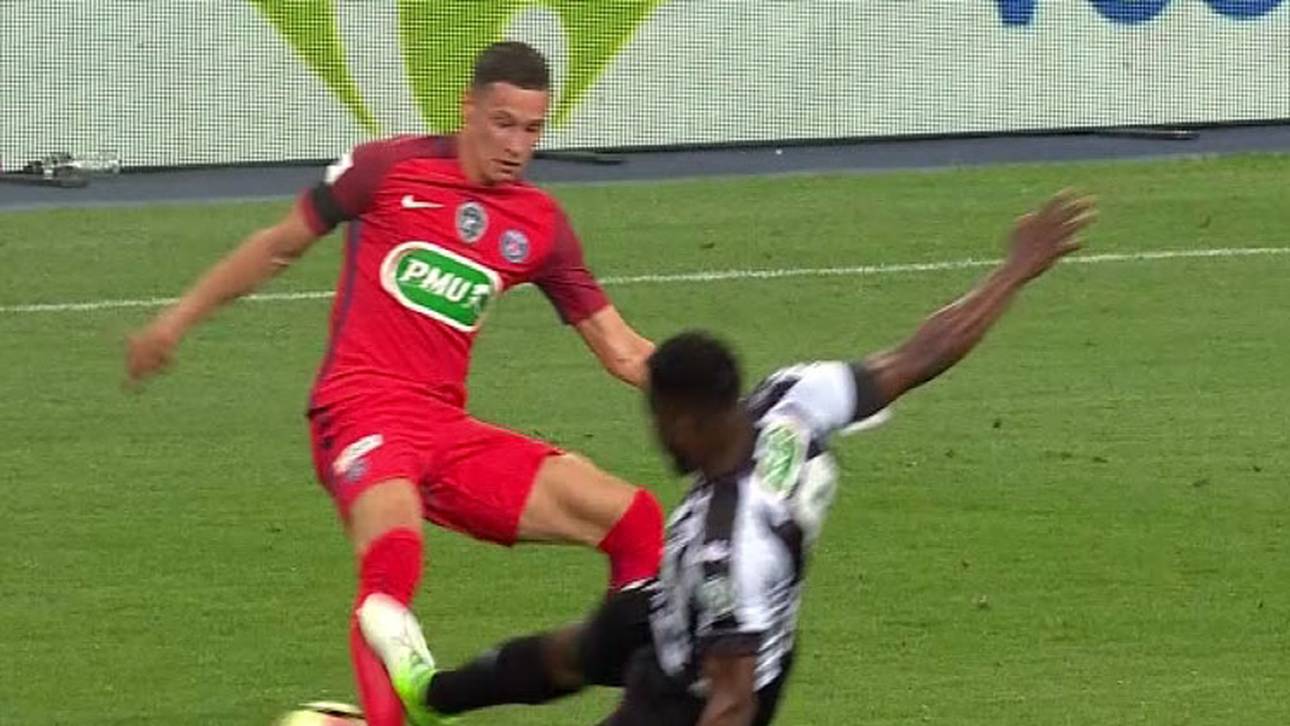 Draxler bei Pokalsieg böse gefoult